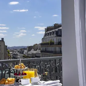 Manolita 5*, Paris France